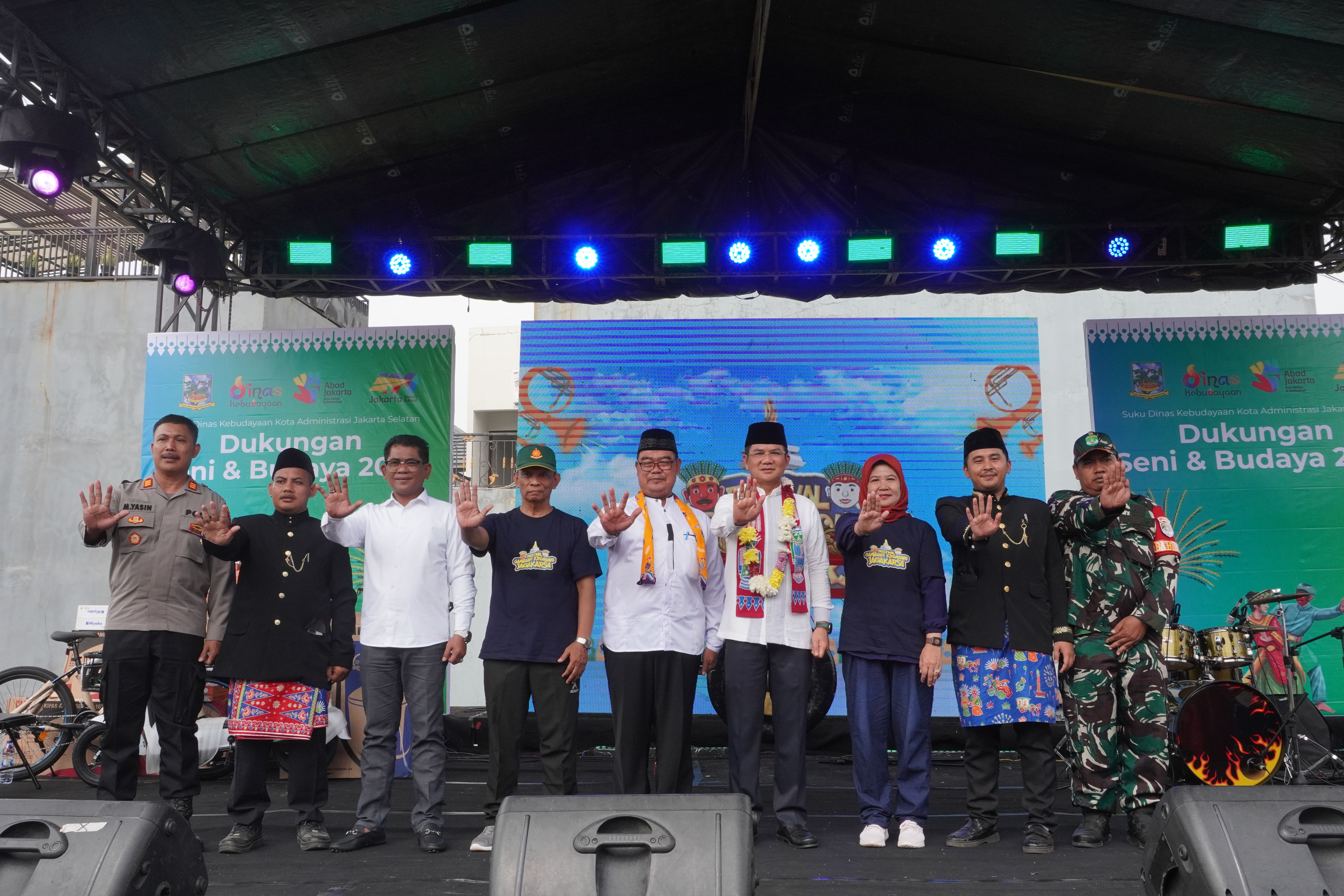 Lestarikan-Seni-Betawi-dan-Gerakkan-Ekonomi-Warga-Festival-Gambang-Kromong-Digelar-di-Jagakarsa