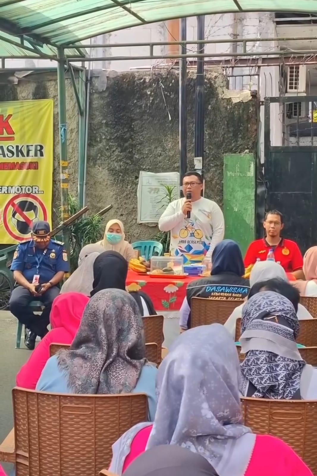 Pemberantasan-Sarang-Nyamuk-di-Wilayah-RW-02-Kelurahan-Rawa-Barat