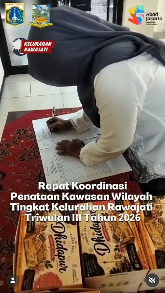 Koordinasi-Penataan-Kawasan-Triwulan-III-di-RW-04