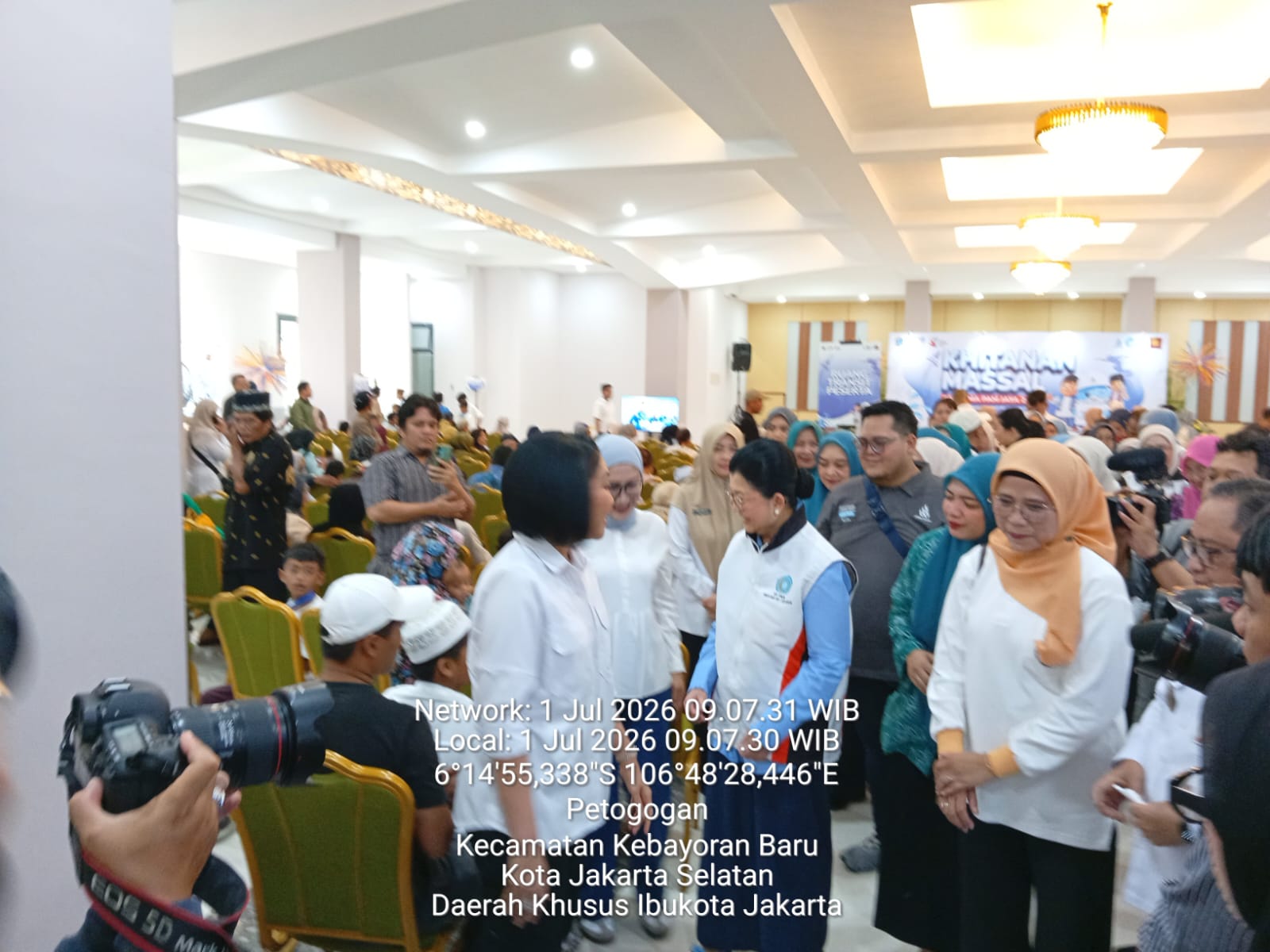 Giat-Khitanan-Massal-Tingkat-Kota-Administrasi-Jakarta-Selatan-dihadiri-Ibu-Gubernura-DKI-Jakarta-serta-unsur-pimpinan-kota-Rabu-1-Juli-2026