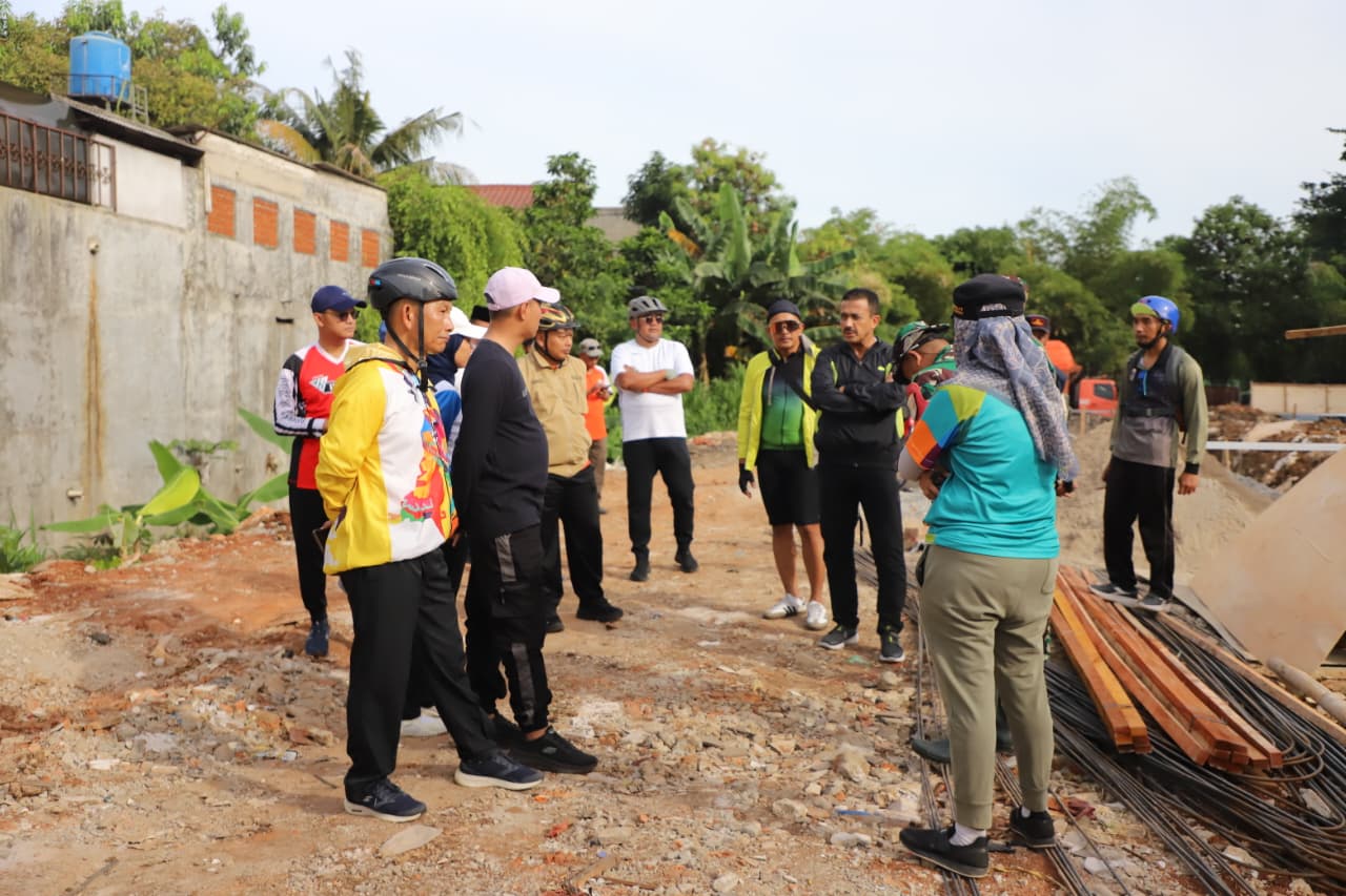 Walikota M Anwar Tinjau Pembangunan Infrastruktur di Jaksel