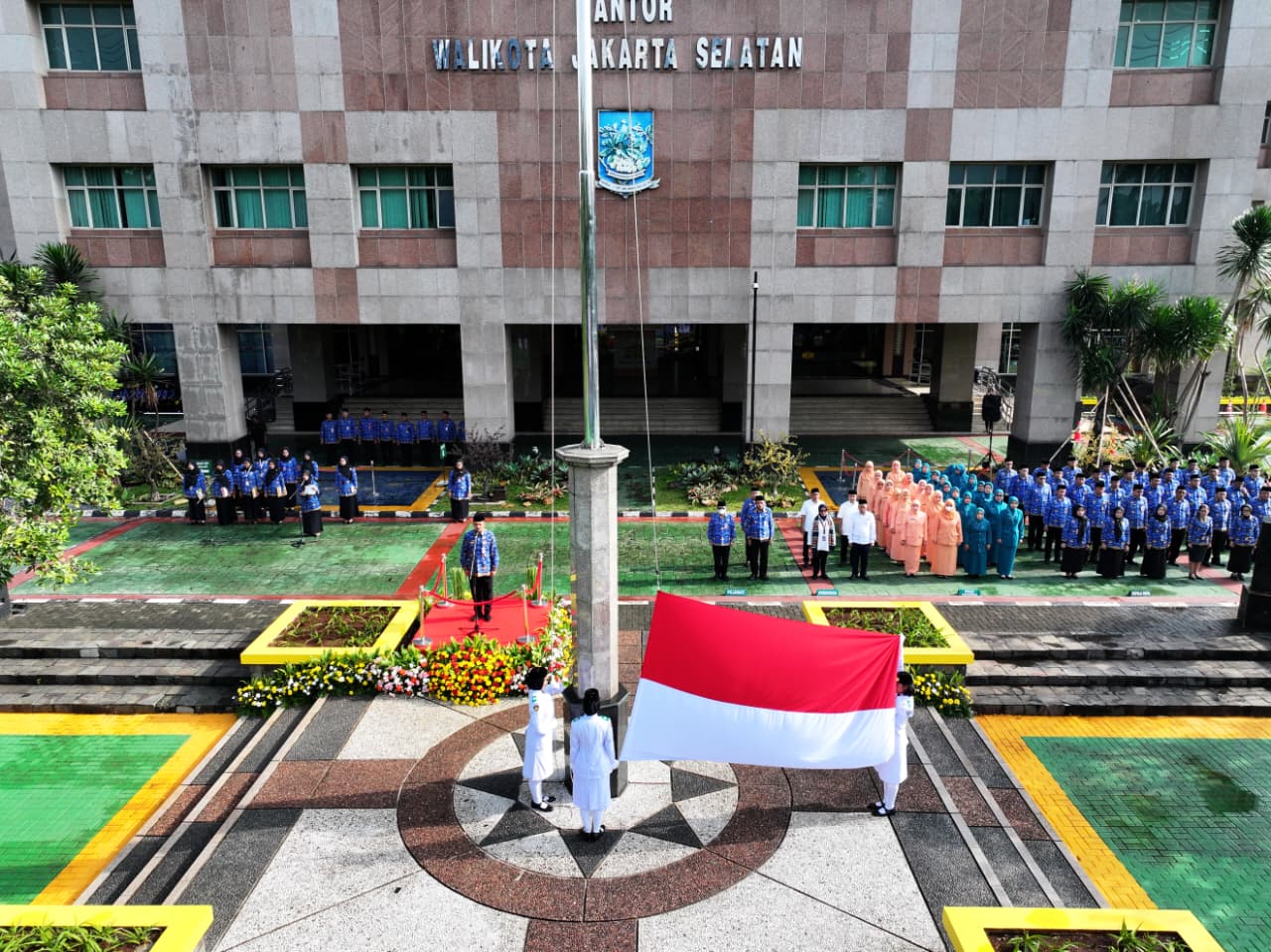 Peringatan Hari Ibu Ke-97, Kolaborasi PMI Jaksel, DWP Jaksel dan Warga Jaksel Bantu Korban Bencana Sumatera