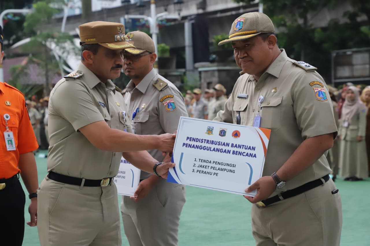 Pemkot Jaksel Terima Bantuan Sarpras Penanggulangan Bencana dari BPBD DKI Jakarta