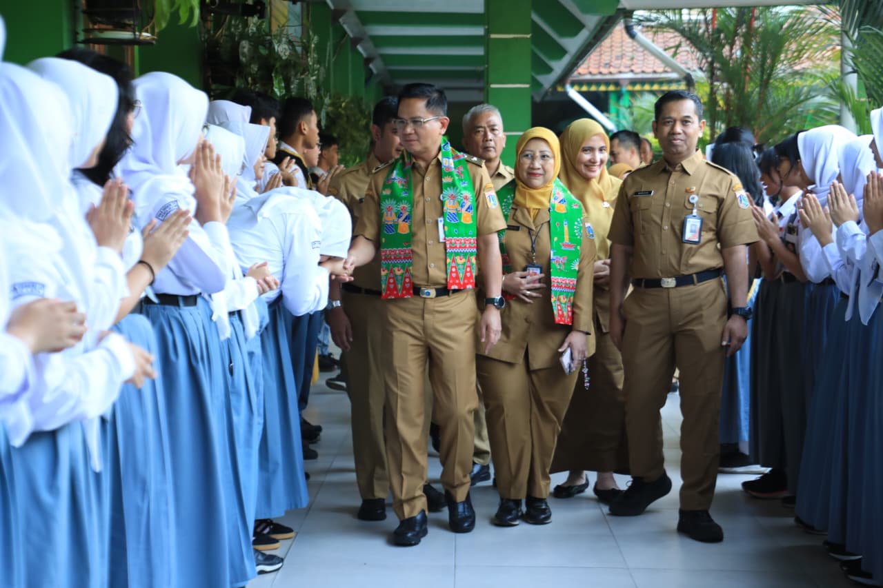 Walikota Syafrin Ajak Pelajar di Jaksel Bangun Enam Kebiasaan Baik