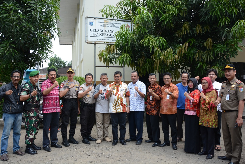 Monitoring Rekapitulasi Kotak Suara Oleh Wali Kota Jakarta Selatan