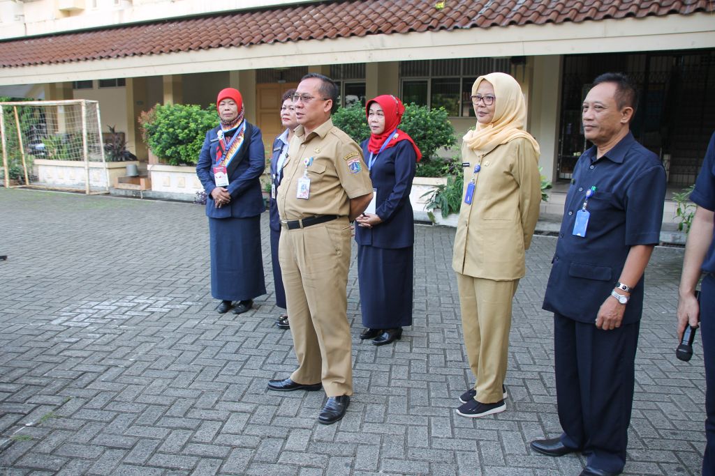 Wali Kota Jakarta Selatan Monitoring Ke SDN 09 Rawa Barat 