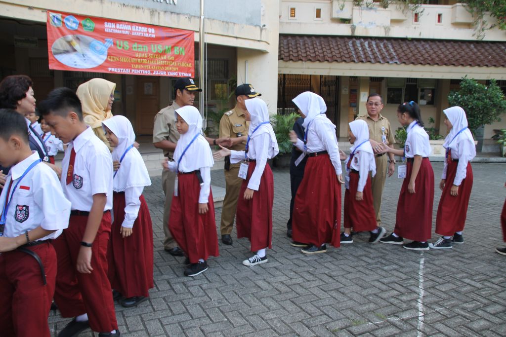 Wali Kota Jakarta Selatan Monitoring Ke SDN 09 Rawa Barat 