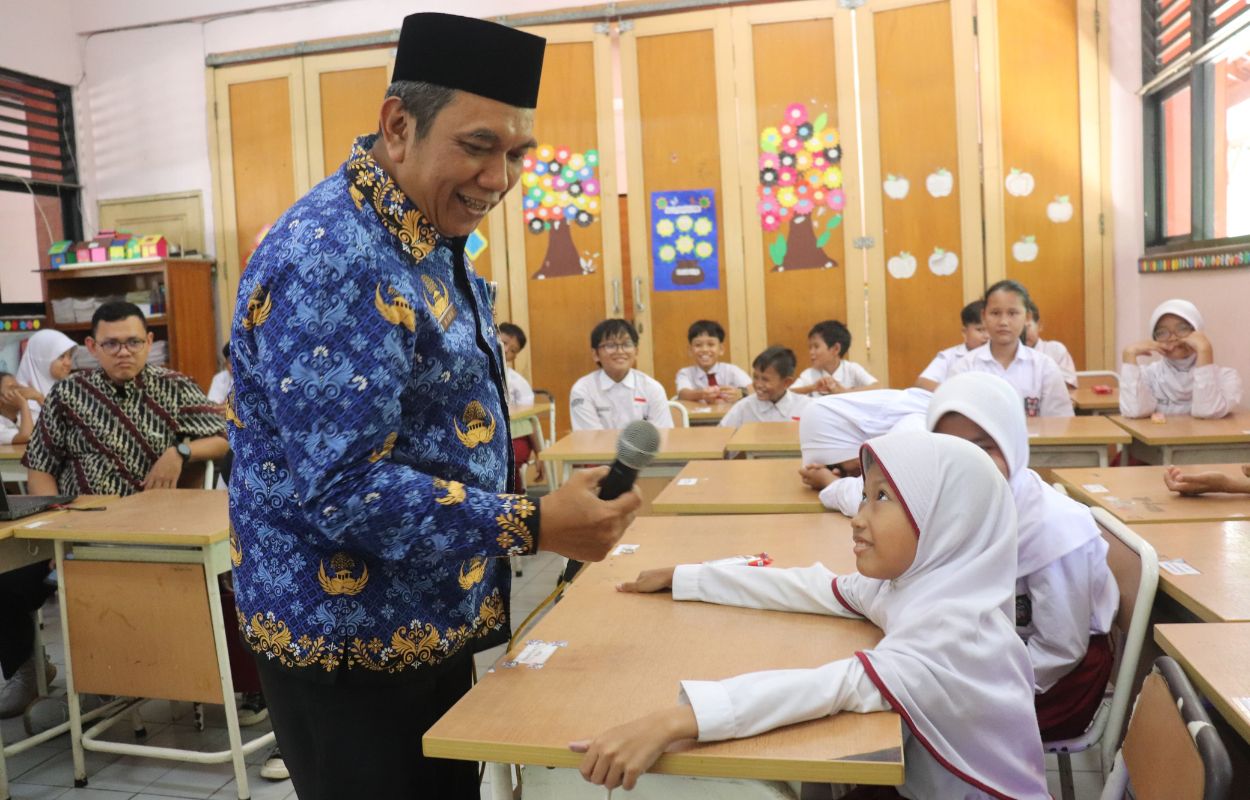 30-Pelajar-SDN-Pejaten-Barat-01-Diberikan-Edukasi-Bahaya-Korupsi