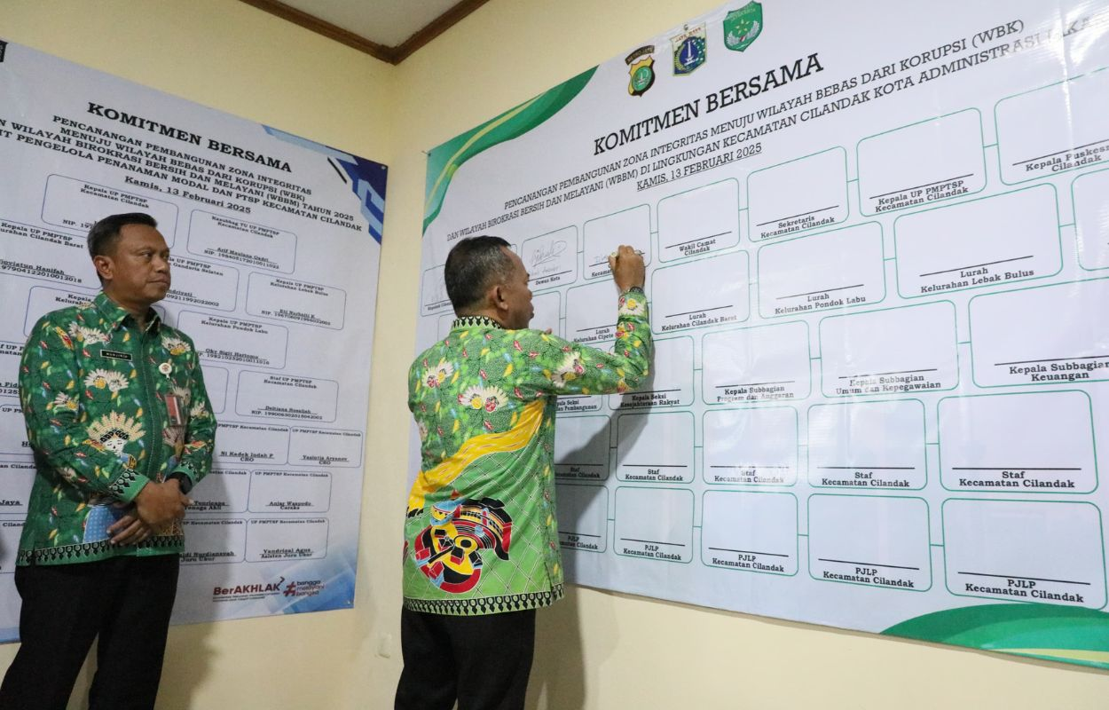 Walikota-Jaksel-Saksikan-Pencanangan-Zona-Integritas-di-Kecamatan-Cilandak