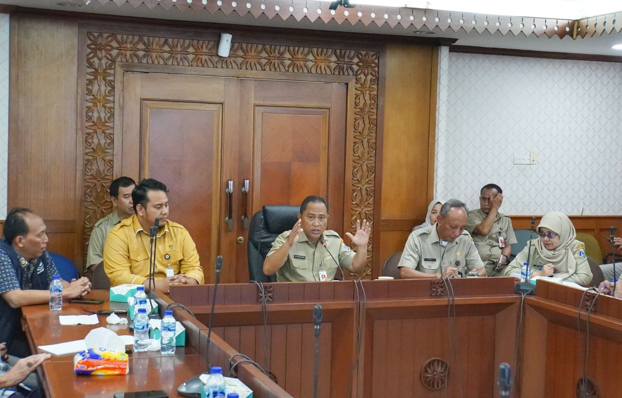 Plt-Wakil-Walikota-Jaksel-Pimpin-Rapat-Persiapan-May-Day-2025