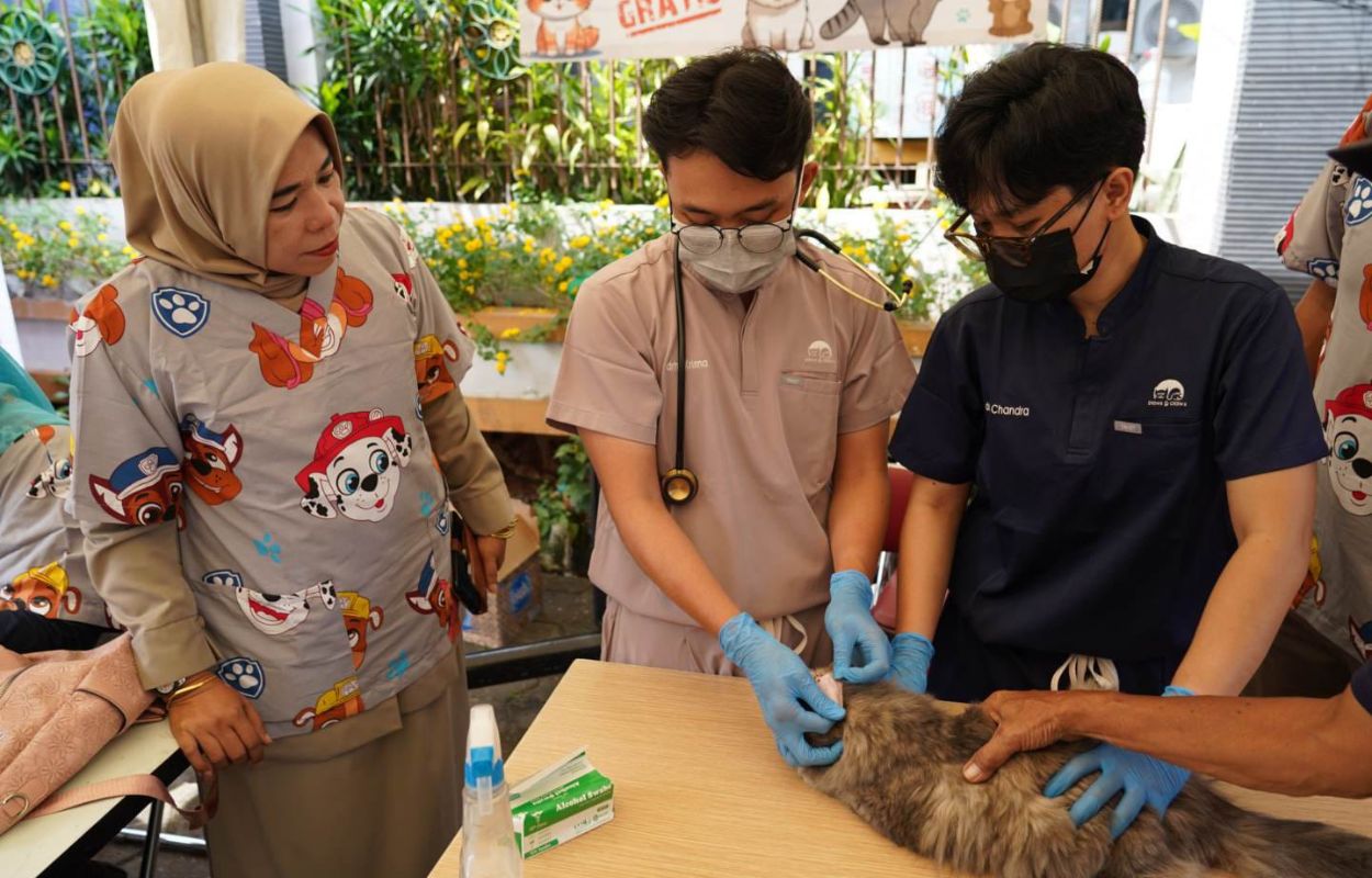 Sudin-KPKP-Jaksel-Gelar-Vaksinasi-Rabies-Gratis-di-Kebon-Baru