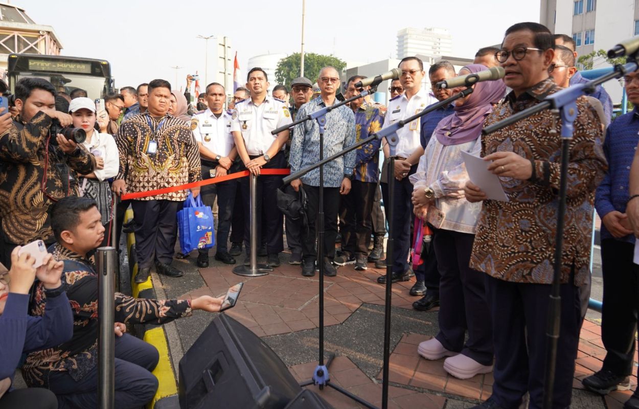 Gubernur-Pramono-Resmikan-Layanan-Transjabodetabek-Blok-M-Bogor