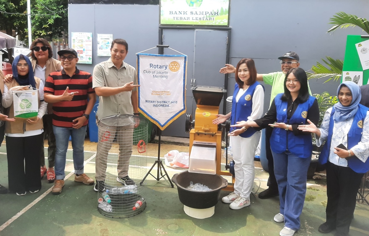 Bank-Sampah-Tebar-Lestari-Terima-Bantuan-Mesin-Pencacah-Plastik