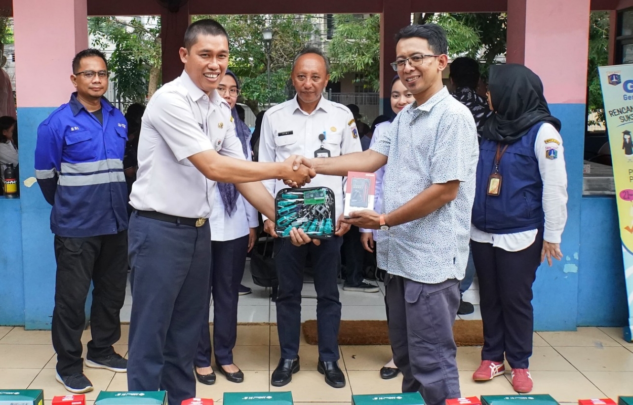 Pelatihan-Service-AC-Resmi-Ditutup-di-RPTRA-Taman-Sawo