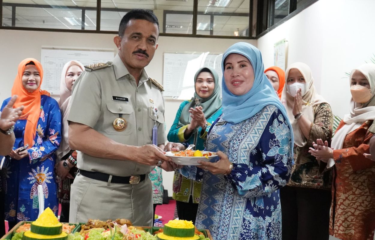 Walikota-Resmikan-Musala-di-Ruang-TP-PKK-Jaksel