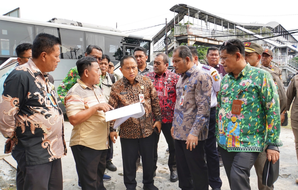 Wakil-Walikota-Jaksel-Tinjau-Lahan-Relokasi-Pedagang-Barito