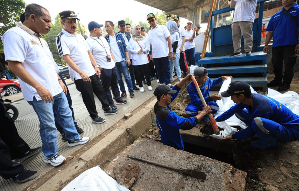 Walikota-M-Anwar-Minta-Pengerukan-Kali-Uangan-Dilakukan-Hingga-Tuntas