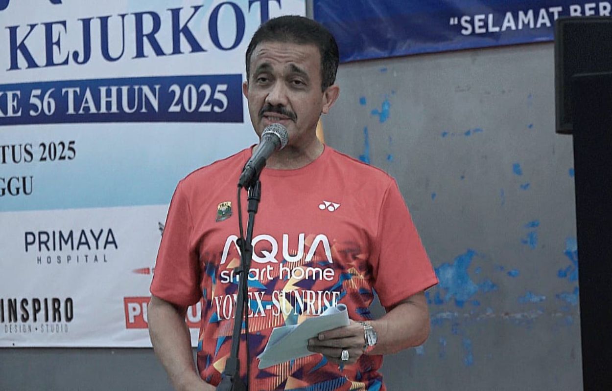 Walikota-M-Anwar-Tutup-Kejurkot-PBSI-Jaksel-Ke-56