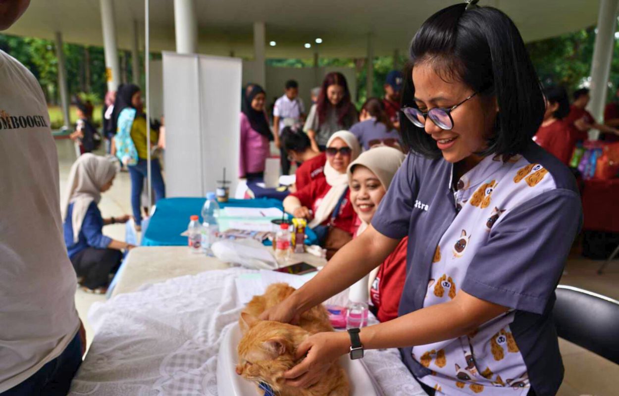 Sudin-KPKP-Jaksel-Beri-Pelayanan-Cek-Kesehatan-Hewan-Gratis-di-Tebet-Eco-Park