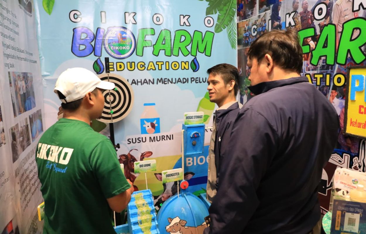 Kelurahan-Cikoko-Beri-Edukasi-Biofarm-Pada-Pengunjung-JID