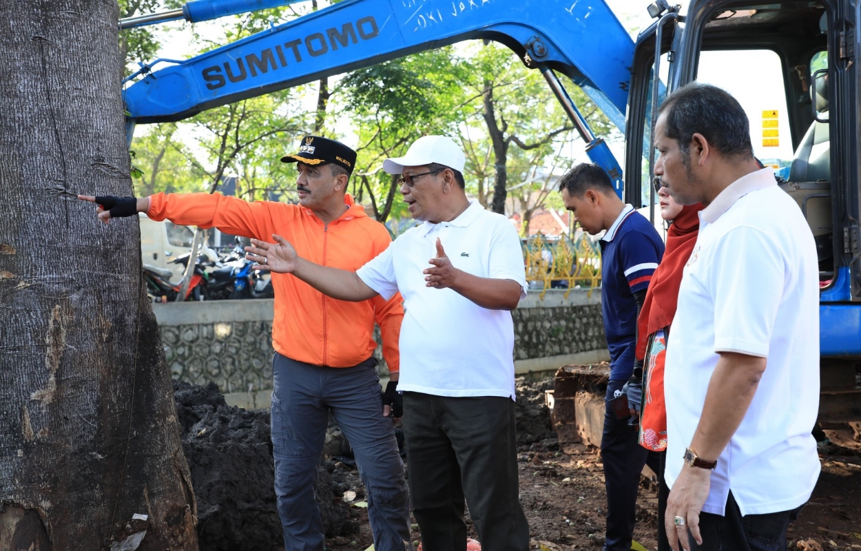 Cegah-Genangan-di-Patra-Kuningan-Kerja-Bakti-Skala-Besar-Dilakukan