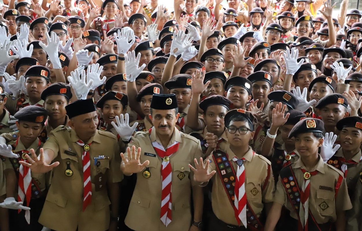 Walikota-M-Anwar-Lantik-901-Anggota-Pramuka-Garuda-Kwarcab-Jaksel