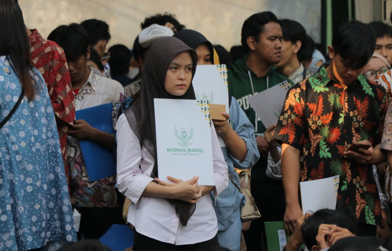 Baznas-Bazis-Jaksel-Bantu-Tebus-1811-Ijazah-Selama-2025