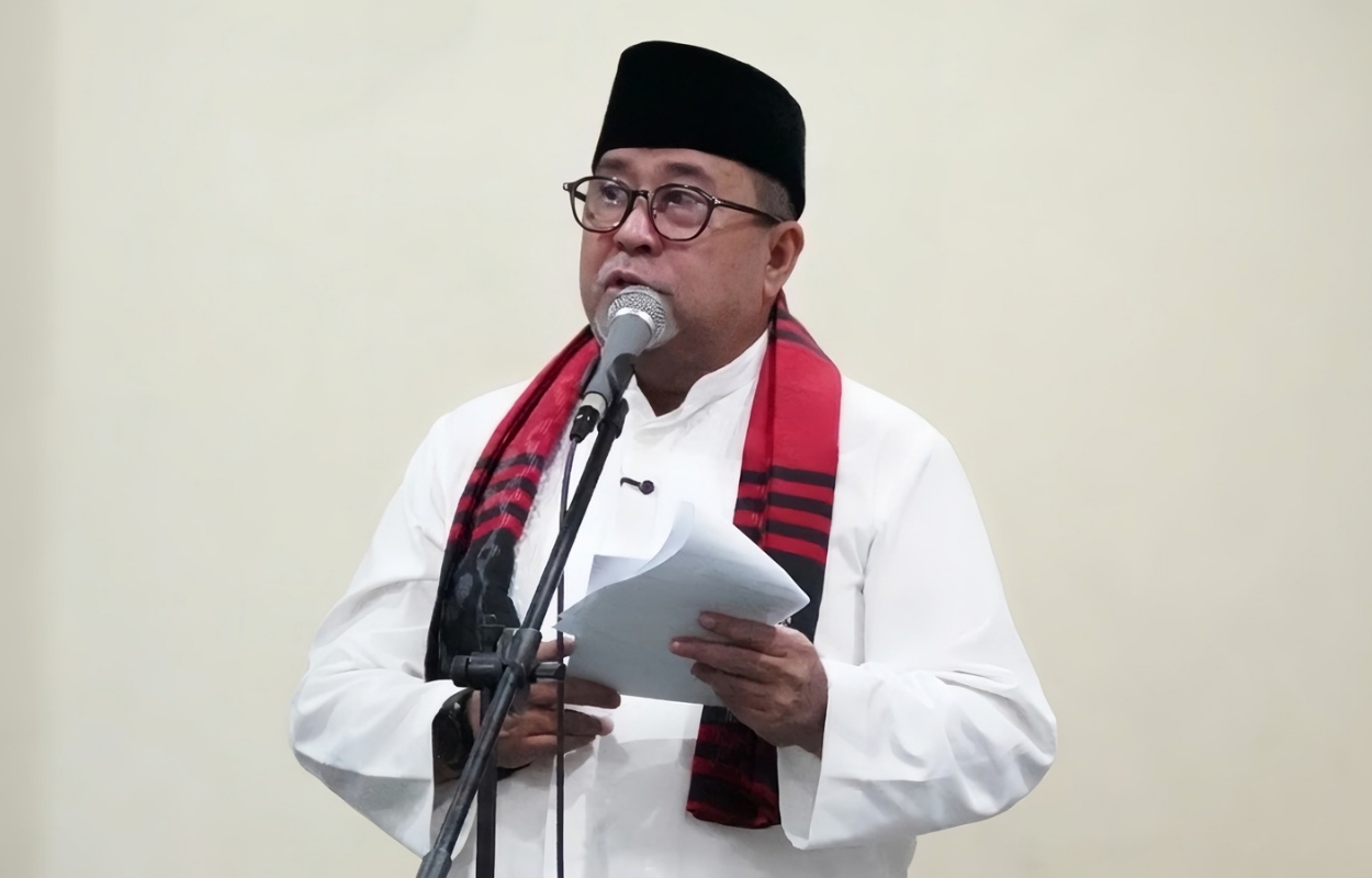 Wagub-Rano-Lakukan-Safari-Ramadan-ke-Kramat-Pela