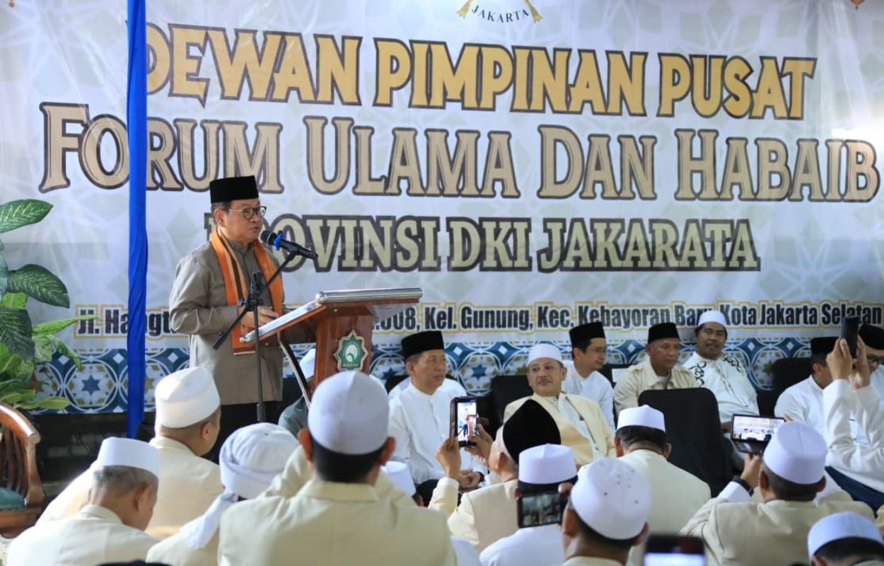 Hadiri-Nuzulul-Quran-di-DPP-FUHAB-Gubernur-Pramono-Dorong-Penguatan-Syiar-dan-Kebersamaan-Umat