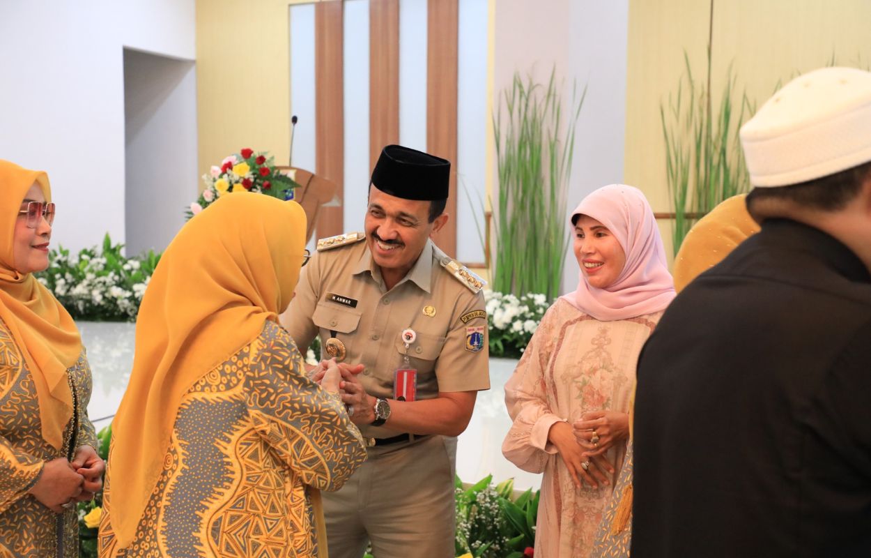 Walikota-M-Anwar-Hadiri-Silaturahmi-Halal-Bihalal-TP-PKK-DWP-Jaksel-dan-FSU