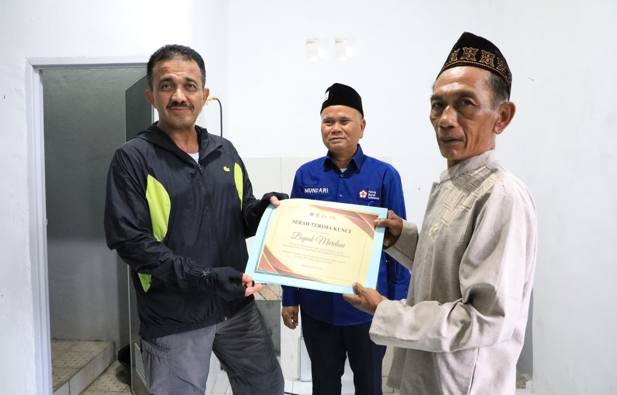Walikota-M-Anwar-Resmikan-Bedah-Rumah-Warga-Pejaten-Barat