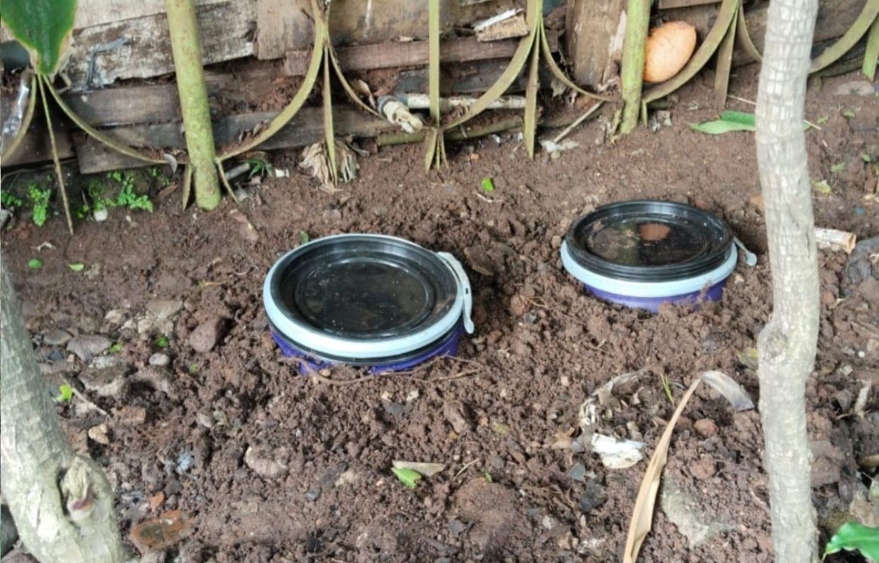 Kurangi-Sampah-Organik-Kelurahan-Gunung-Buat-Lubang-Biopori-Jumbo