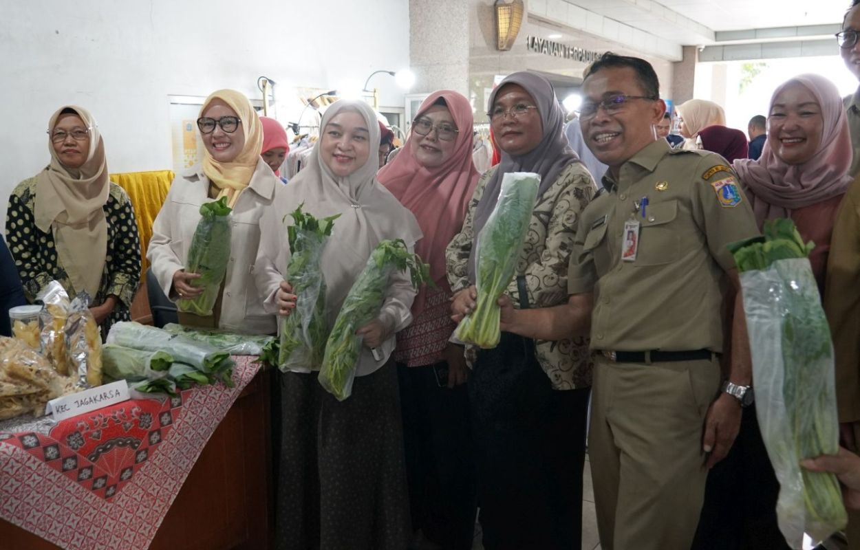 Dekranasda-dan-TP-PKK-Jaksel-Gelar-Bazar-Produk-Unggulan