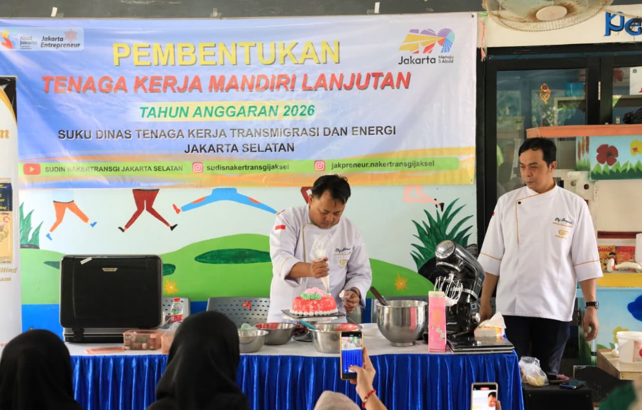 Sudin-Nakertransgi-Jaksel-Gelar-Pelatihan-Hias-Kue
