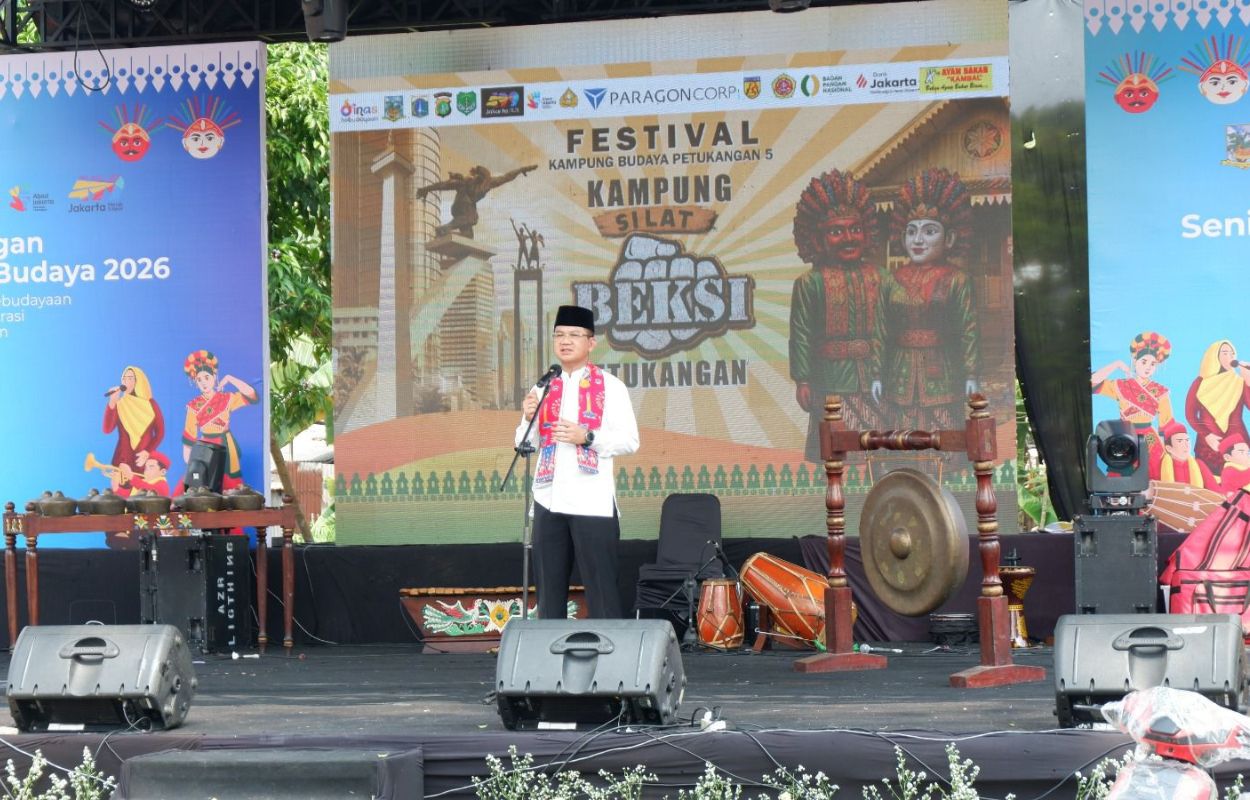 Walikota-Syafrin-Apresiasi-Festival-Kampung-Budaya-Petukangan-ke-5-dan-Kampung-Silat-Beksi