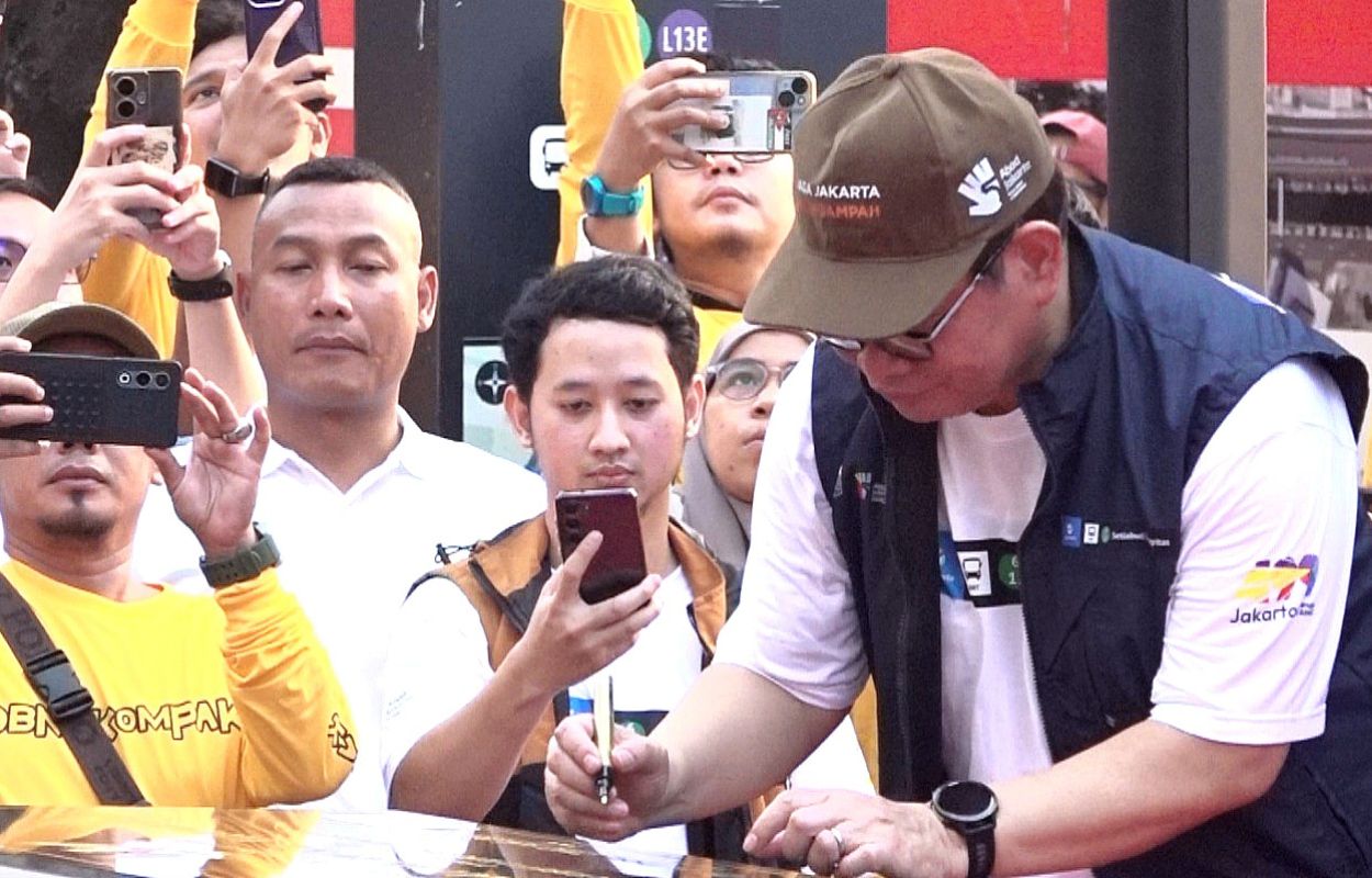 Gubernur-Pramono-Resmikan-Penataan-Jalan-Rasuna-Said-dan-Halte-Integritas