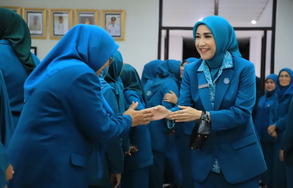 Ketua-TP-PKK-Jaksel-Hadiri-Pelantikan-Enam-Ketua-TP-PKK-Kelurahan