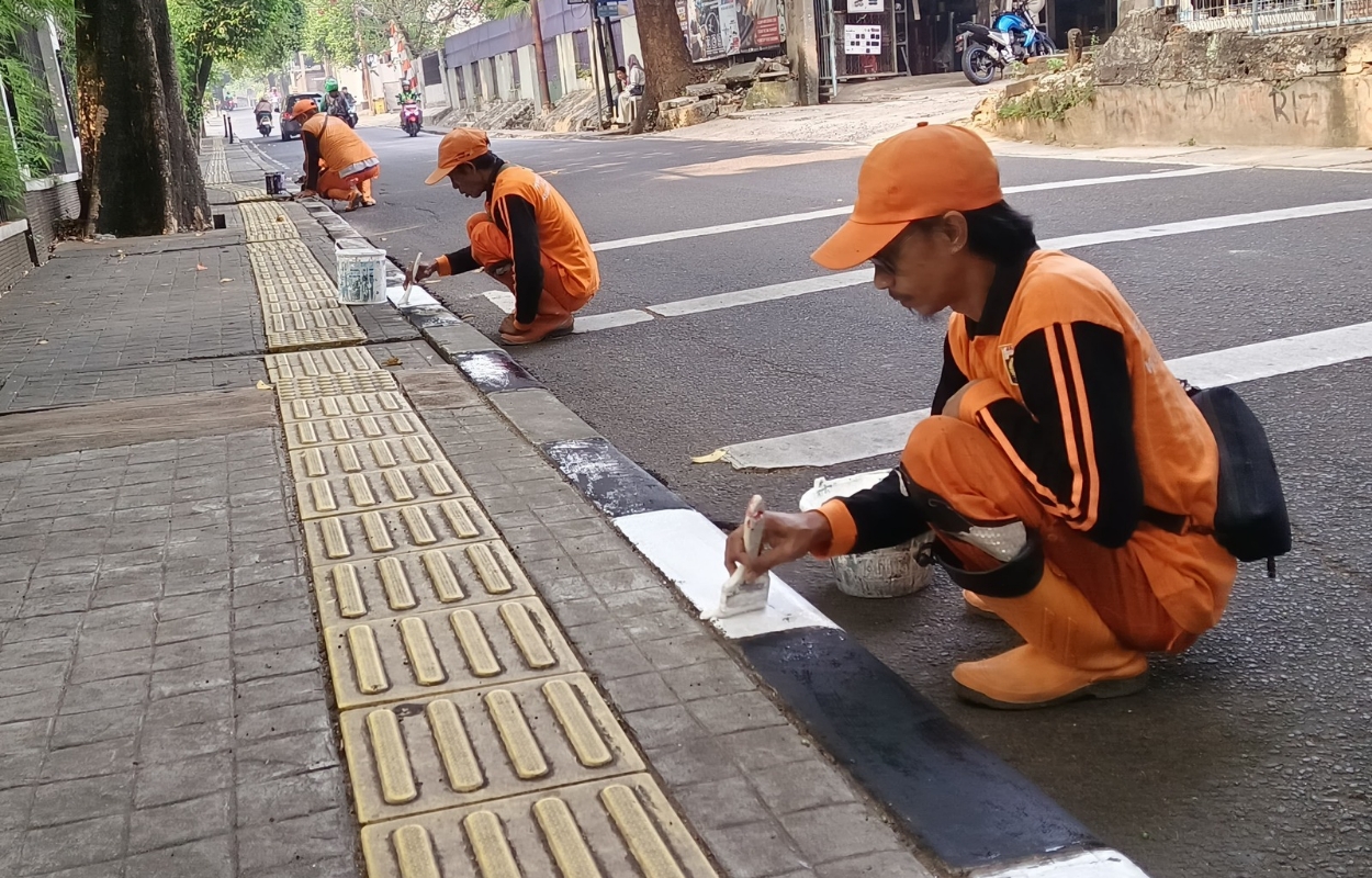Kanstin-di-Jalan-Taman-Wijaya-Kusuma-I-Swakarya-Bawah-Pondok-Labu-Dicat-Ulang