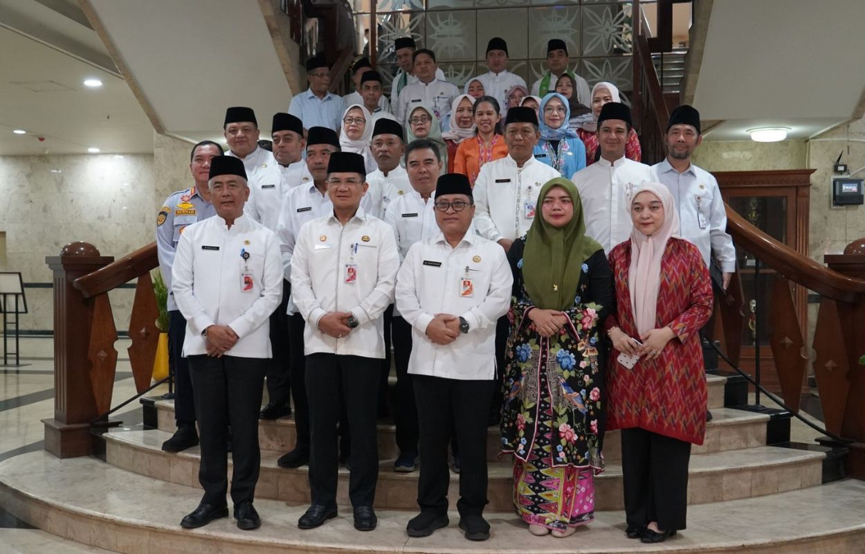 Walikota-Syafrin-Lepas-Tugas-Wakil-Walikota-Jaksel-Ali-Murthadho