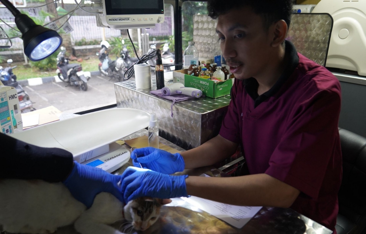 Klinik-Hewan-Keliling-Hadir-di-Kantor-Kelurahan-Menteng-Atas
