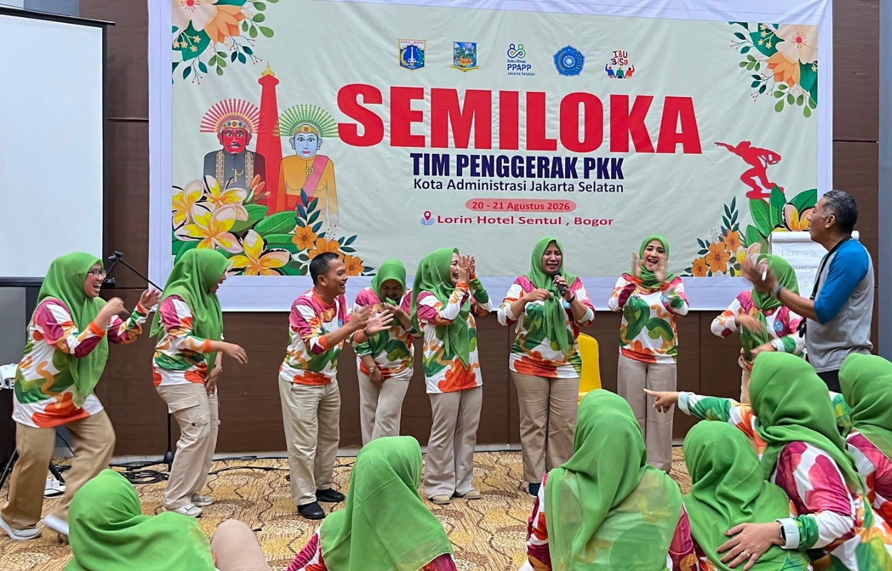 Tingkatkan-Kapasitas-TP-PKK-Jaksel-Gelar-Semiloka