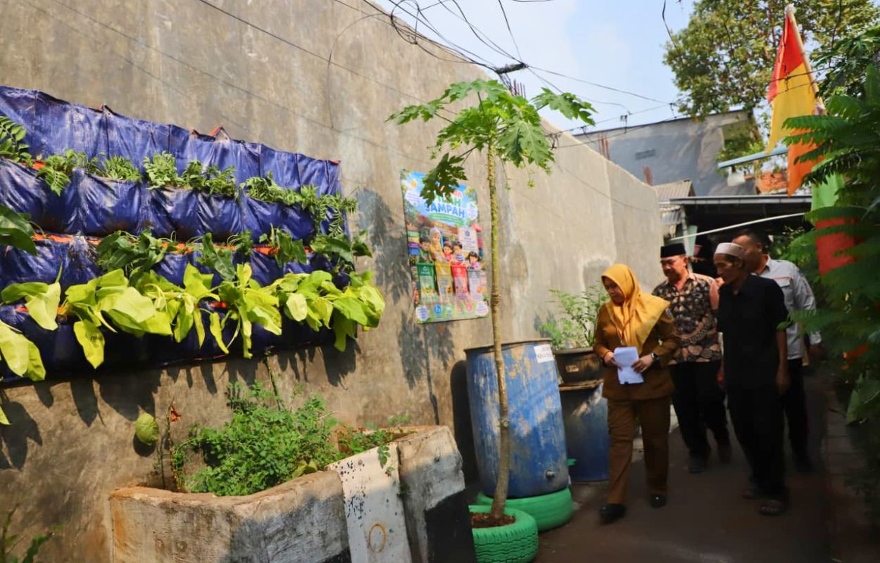 Tim-Verlap-Proklim-Tingkat-DKI-Tinjau-RW-01-Duren-Tiga