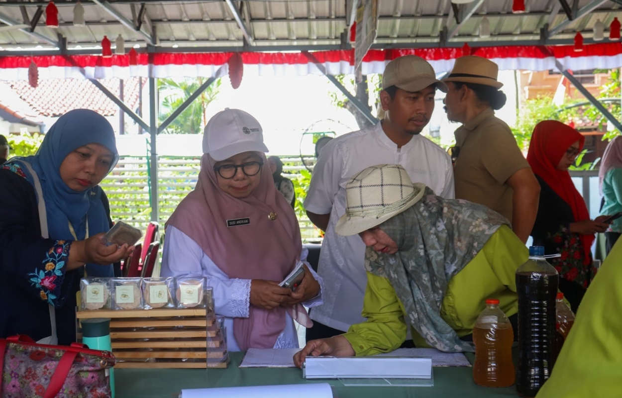 Tim-Verlap-Proklim-Sambangi-RW-05-Kelurahan-Pasar-Minggu