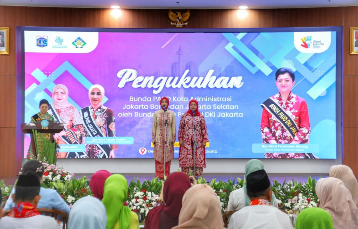 Azizah-Syafrin-Dikukuhkan-Sebagai-Bunda-PAUD-Jaksel