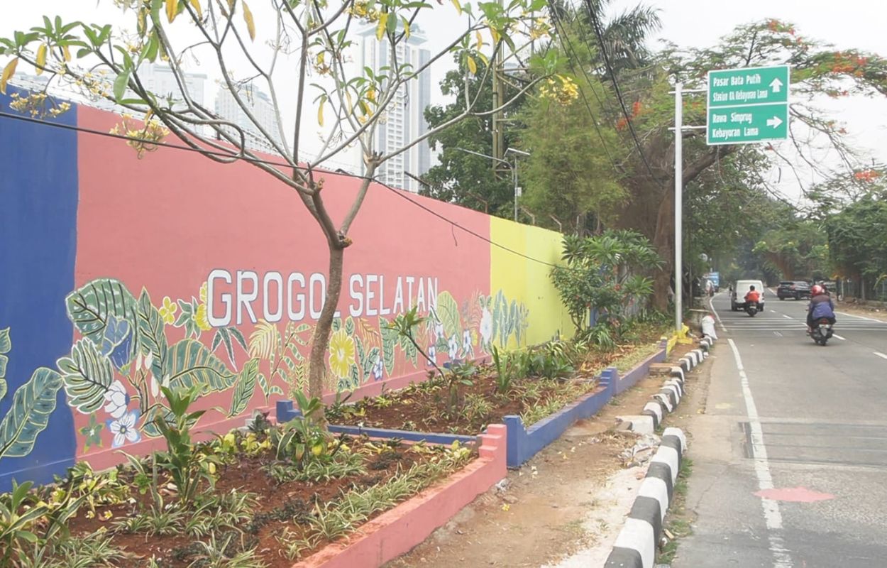 Kelurahan-Grogol-Selatan-Bangun-Taman-di-Jalan-Tentara-Pelajar