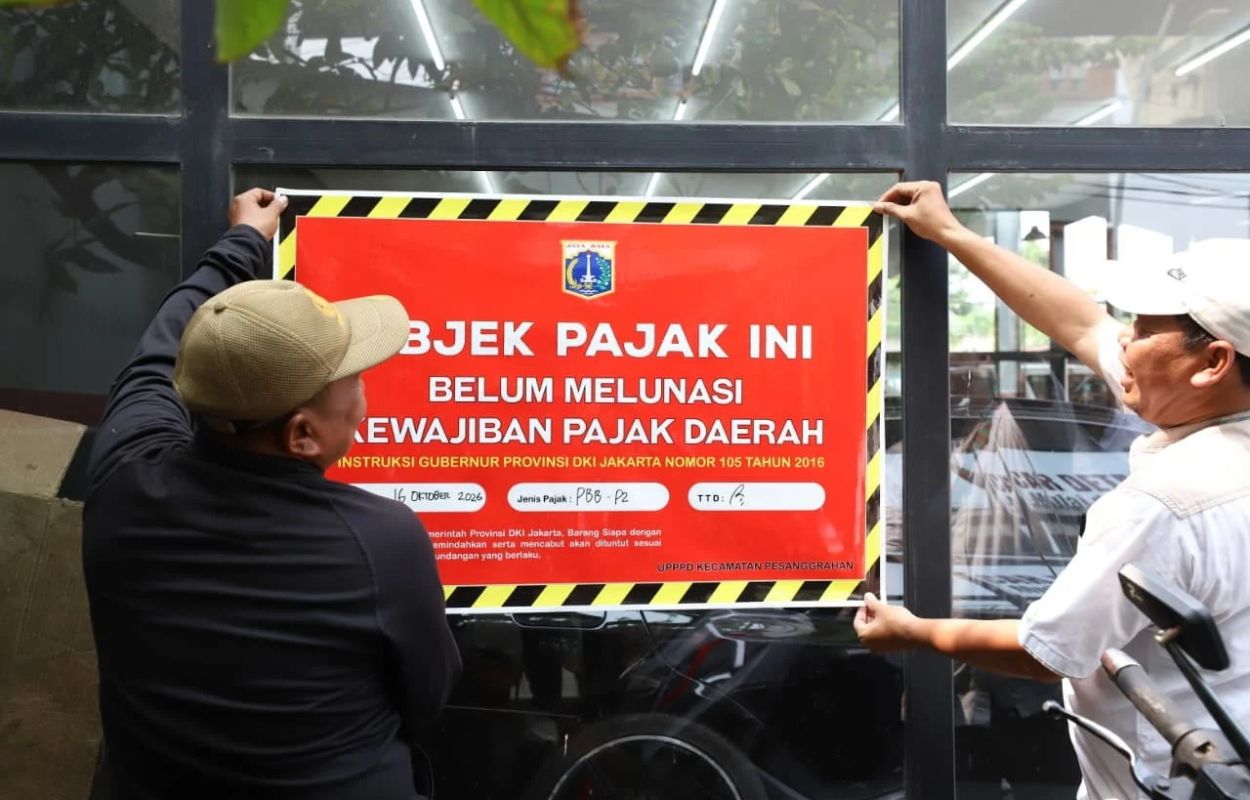 Puluhan-Objek-Pajak-di-Pesanggrahan-Dipasang-Stiker-Penunggak-Pajak