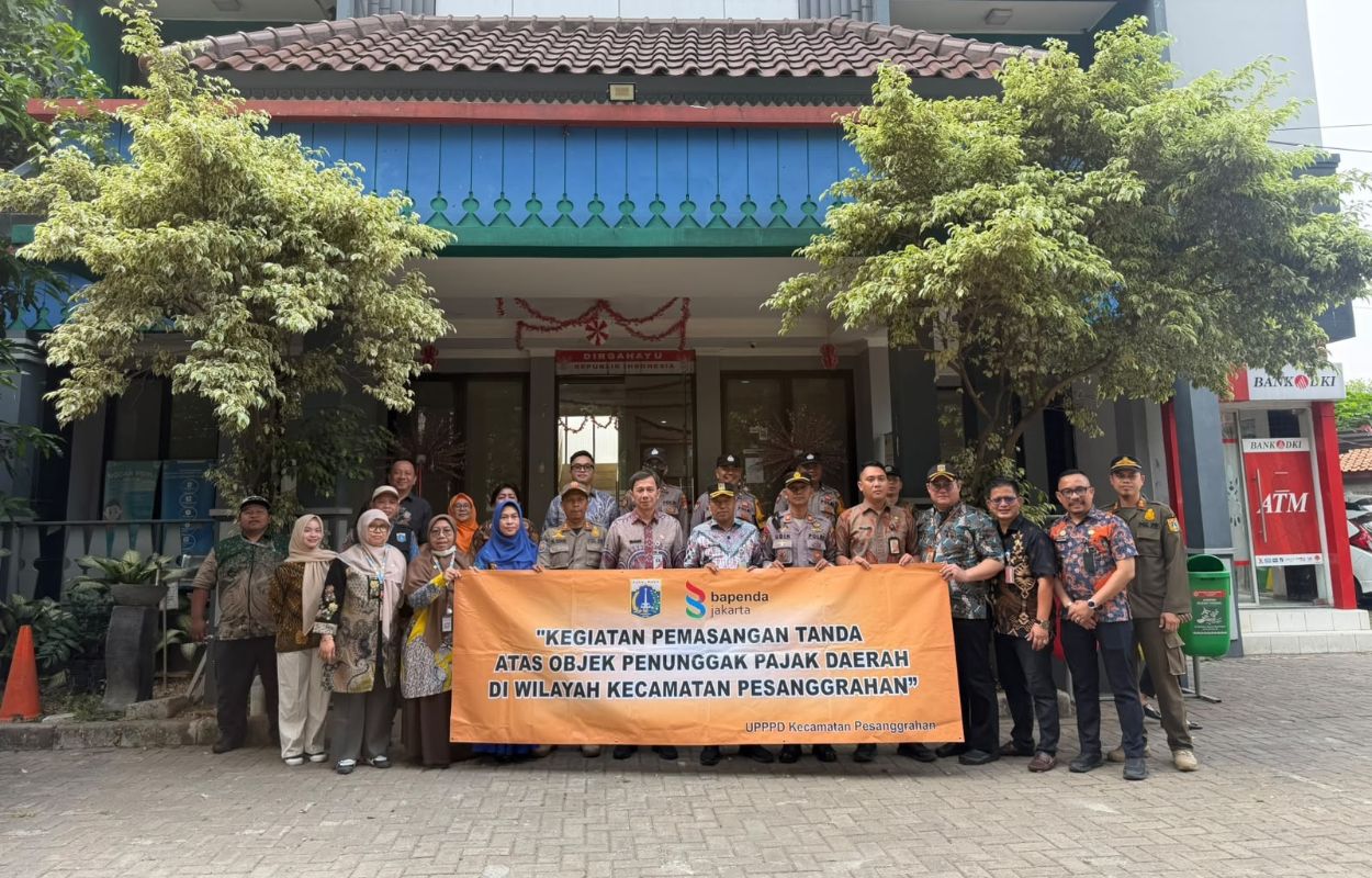 Puluhan-Objek-Pajak-di-Pesanggrahan-Dipasang-Stiker-Penunggak-Pajak