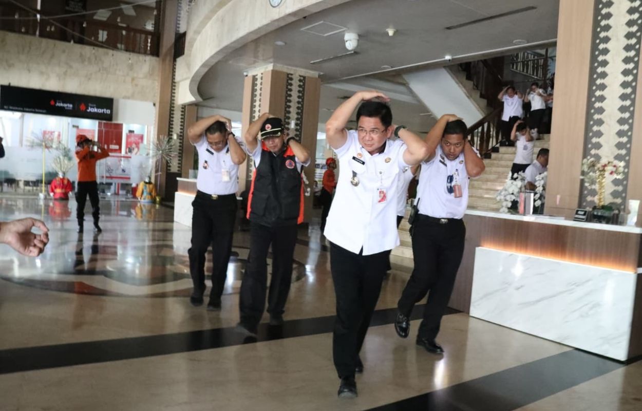 Latih-Kewaspadaan-Pemkot-Jaksel-Gelar-Simulasi-Bencana-di-122-Titik