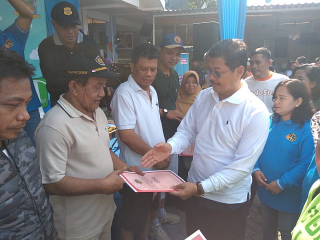 50-warga-cilandak-terima-sertifikat-ptsl