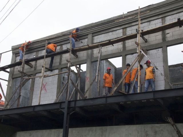 bangunan-di-pesanggrahan-ditertibkan-lantaran-salahi-imb